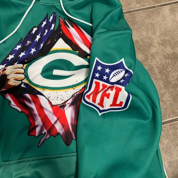 Green Bay Packers Hoodie - Picture 3 of 7